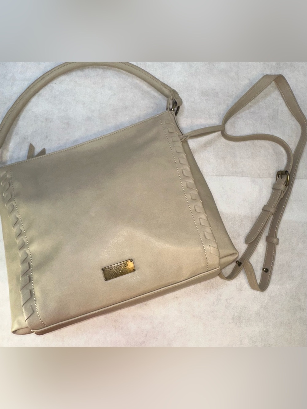 Frye And Co. Aurora Hobo Shoulder Bag Crossbody Strap Cream Whipstitch Pockets